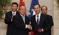 ฝรั่งเศสและจีนลงนามสัญญามูลค่า๑หมื่น๘พันล้านยูโร