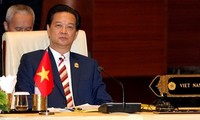 นายกรัฐมนตรีเวียดนามเข้าร่วมการประชุมผู้นำอาเซียนครั้งที่๒๗