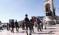 กองกำลังเฉพาะกิจของตุรกีเปิดยุทธนาการไล่ล่ากลุ่มทหารที่วางแผนการสังหารประธานาธิบดี