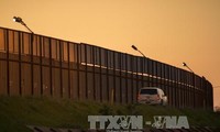สำนักวาติกันและสเปนคัดค้านการก่อสร้างกำแพงเลียบตามเขตชายแดนระหว่างสหรัฐกับเม็กซิโก