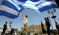 กรีซยอมประนีประนอมต่อปัญหาที่เกี่ยวข้องถึงการช่วยเหลือด้านการเงิน
