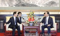 ประธานประเทศให้การต้อนรับรองประธานแนวร่วมปิตุภูมิจีน  