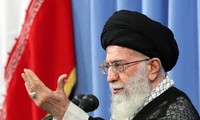 ผู้นำสูงสุดอิหร่านเตือนสหรัฐเกี่ยวกับข้อตกลงนิวเคลียร์