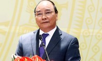 นายกรัฐมนตรีเวียดนามให้การต้อนรับรัฐมนตรีว่าการกระทรวงกิจการภายในของลาว