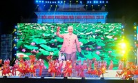 นายกรัฐมนตรีเวียดนามเข้าร่วมพิธีเปิดงานเทศกาลดอกหางนกยูงปี2018