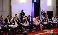 บรรดารัฐมนตรีต่างประเทศอาเซียนพบปะกับตัวแทนคณะกรรมการร่วมรัฐบาลอาเซียนเกี่ยวกับสิทธิมนุษยชน