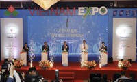 เปิดงานแสดงสินค้านานาชาติ Vietnam Expo