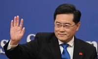 รัฐมนตรีต่างประเทศจีนเยือนฟิลิปปินส์เพื่อหารือเกี่ยวกับปัญหาความมั่นคงในภูมิภาค