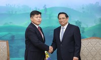 นายกรัฐมนตรี ฝ่ามมิงชิ้งให้การต้อนรับรัฐมนตรีว่าการกระทรวงยุติธรรมและมหาดไทยมองโกเลีย