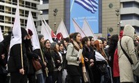 Greece’s debt crisis still acute