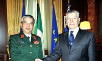 Vietnam boosts defense ties with Italy
