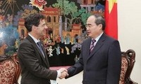 Vietnam enhances cooperation in demining 