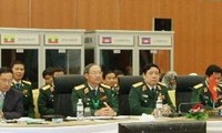 Vietnam attends ADMM-7 in Brunei