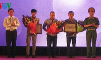 Award ceremony for posters on drug prevention and control