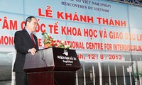 “Meeting Vietnam 2013” activities 