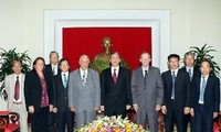 Vietnamese, Cuban parties strengthen ties