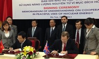 Vietnam signs atomic deal with Britain