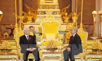 Vietnamese Party chief, Cambodian King hold talks in Phnom Penh