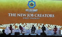 APEC CEOs discuss new job creators