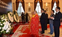 Respect-paying ceremony for President Tran Dai Quang held abroad