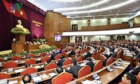 Party Central Committee’s 8th session enters 3rd working day