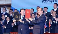 Vietnam, Cambodia build a border of peace, friendship, cooperation and development