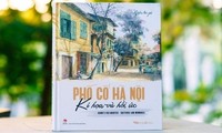 Bilingual sketch book on Hanoi published