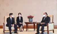 Vietnamese President meets with Japanese Emperor in Tokyo