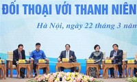 Prime Minister Pham Minh Chinh hosts a dialogue with young people 