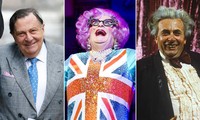 Barry Humphries, Australian comedian and creator of Dame Edna Everage, dies aged 89
