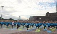 Thua Thien-Hue: Over 1,000 people participate in 9th International Yoga Day
