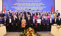 Singaporean PM concludes official visit to Vietnam