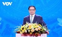 PM lauds initiatives helping Vietnam overcome pandemic