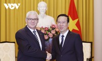 President Vo Van Thuong receives Hungarian Prosecutor General Peter Polt