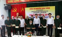 Chủ tịch Hội đồng lý luận Trung ương Nguyễn Xuân Thắng thăm các thương, bệnh binh, người có công tại Hải Dương