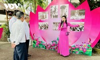 Triển lãm ảnh “Cuộc đời và hoạt động cách mạng của Chủ tịch Hồ Chí Minh“