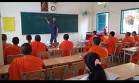 Báo chí Campuchia đưa tin về hoạt động dạy tiếng Khmer miễn phí ở Việt Nam