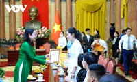 Phó Chủ tịch nước Võ Thị Ánh Xuân gặp mặt đoàn đại biểu thanh niên khuyết tật tiêu biểu toàn quốc