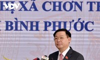 Chủ tịch Quốc hội: Chơn Thành cần khẳng định được vai trò là trung tâm công nghiệp trọng điểm của tỉnh Bình Phước