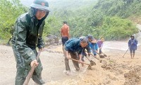 Thủ tướng yêu cầu các tỉnh sẵn sàng tổ chức cứu trợ cho các hộ dân ở vùng lũ lụt