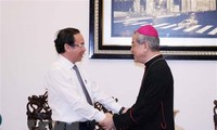 Lãnh đạo Thành phố Hồ Chí Minh chúc mừng tân Chủ tịch Hội đồng Giám mục Việt Nam