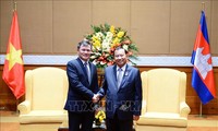 Chủ tịch Thượng viện Vương quốc Campuchia tiếp Chủ tịch kiêm Tổng Giám đốc Tập đoàn Viettel