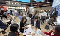 Quảng bá các ấn phẩm Việt Nam tại Hội chợ sách quốc tế Frankfurt