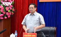 Thủ tướng Phạm Minh Chính làm việc với lãnh đạo Bình Dương về giải ngân đầu tư công và phục hồi kinh tế