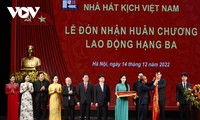 Chủ tịch nước Nguyễn Xuân Phúc dự lễ kỷ niệm 70 năm thành lập Nhà hát kịch Việt Nam