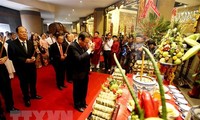 Lễ dâng bánh tét cúng Quốc tổ Hùng Vương tại Thành phố Hồ Chí Minh 
