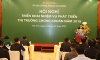 2019年越南证券市场发展任务部署会议举行