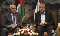 Palestinian factions agree to end 8 years of internal division