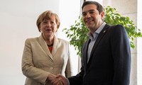 Germany pledges to help Greece not to go bankrupt 