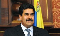 Venezuelan President begins official Vietnam visit